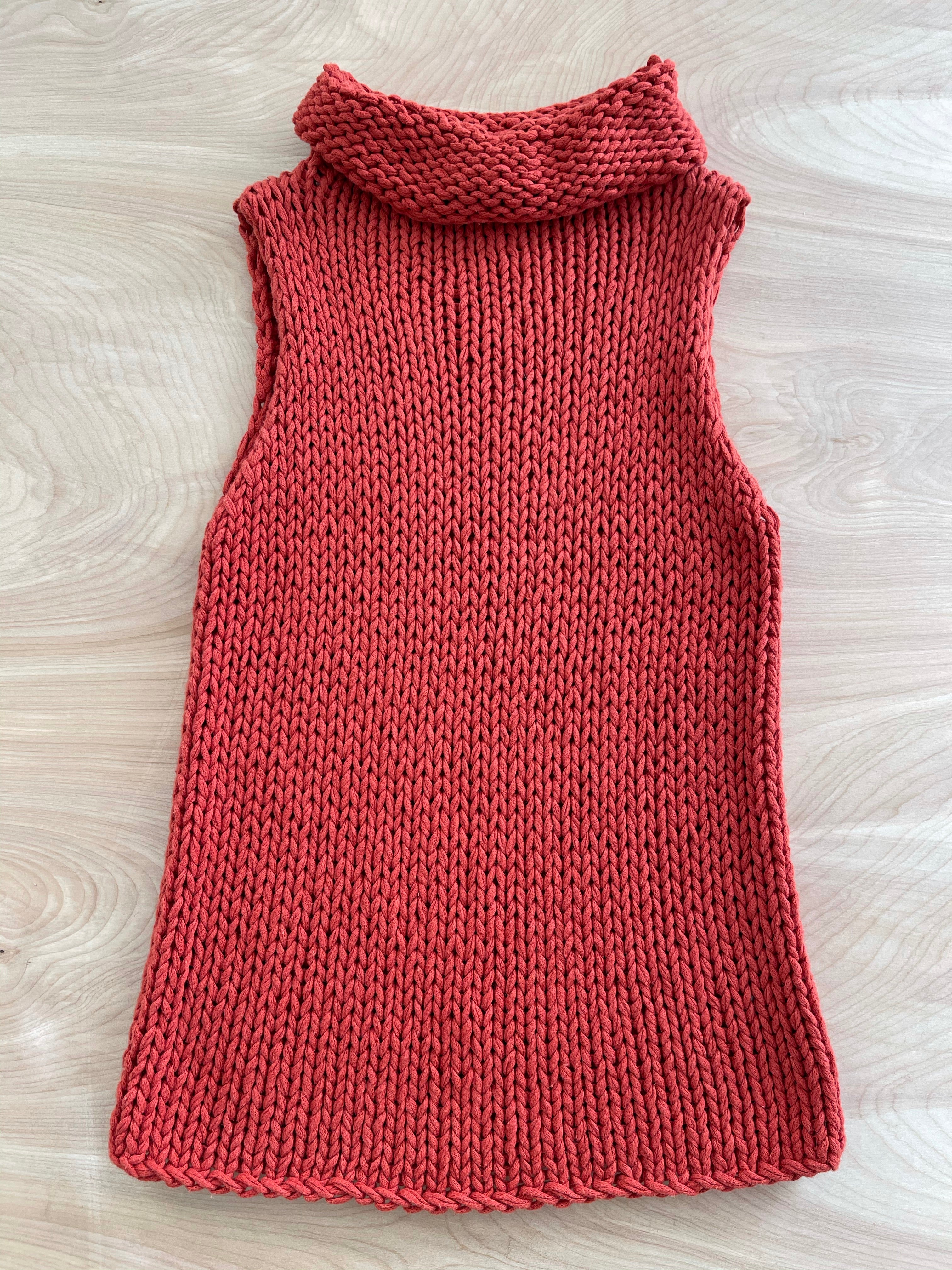 Turn Knit On Sleeveless Sweater